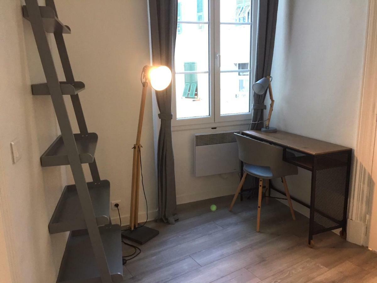 Port De Appartement *